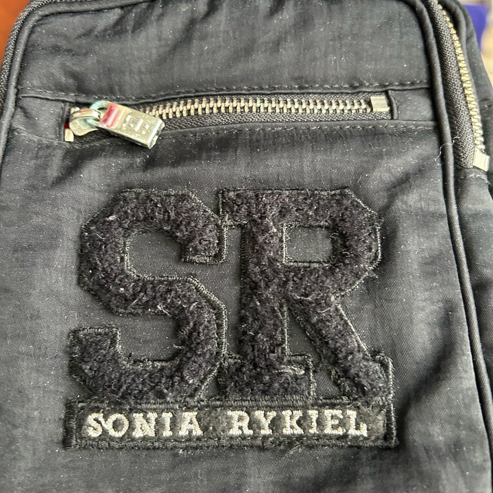 Sonia Rykiel Black crossover bag.